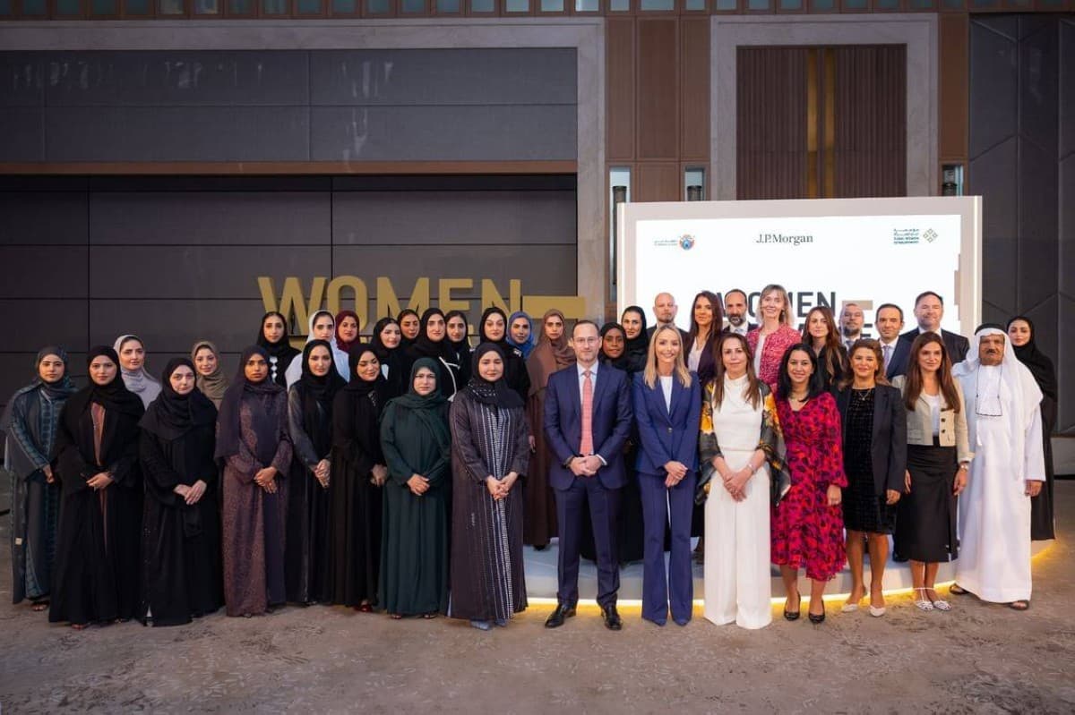 Dubai Women' celebrates first career guidance graduates