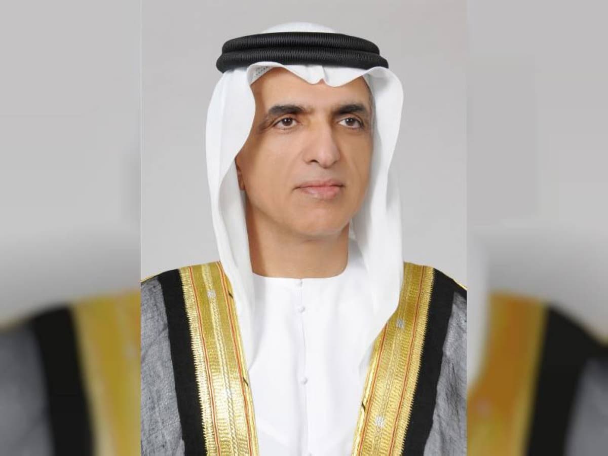 حاكم رأس الخيمة يعزي سلطان عمان في رحمة البوسعيدية
