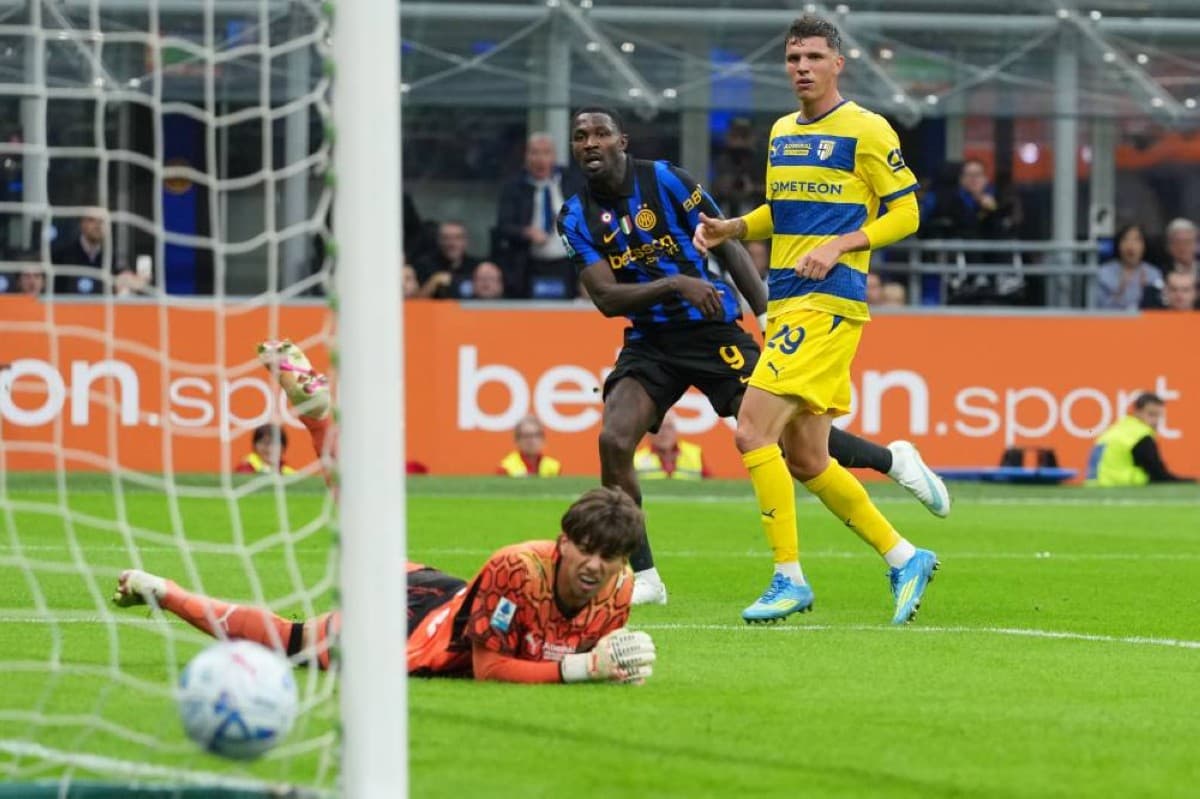 Inter Milan leads Serie A after scoring three vs Parma