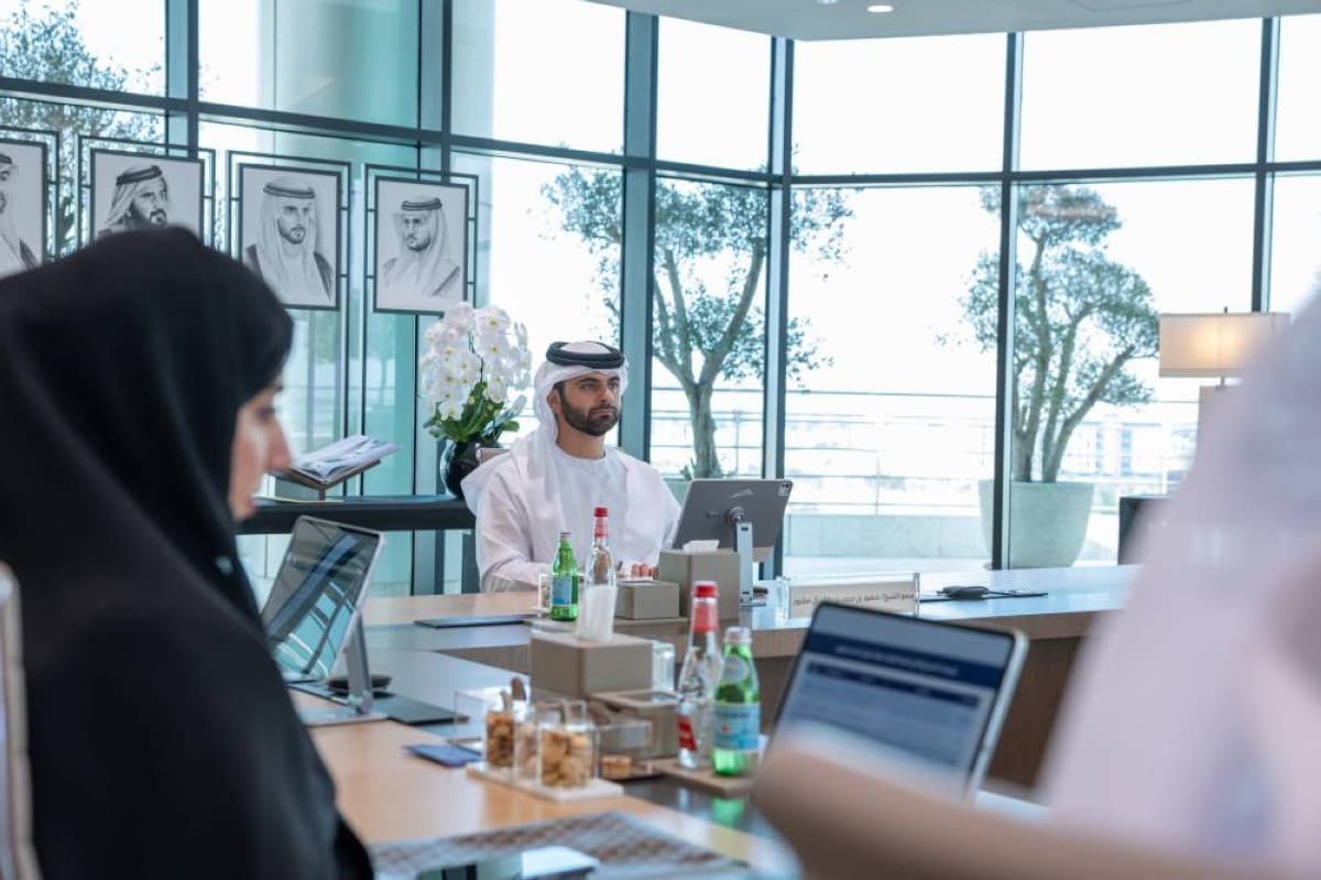 منصور بن محمد يرأس اجتماع حماية حقوق أصحاب الهمم