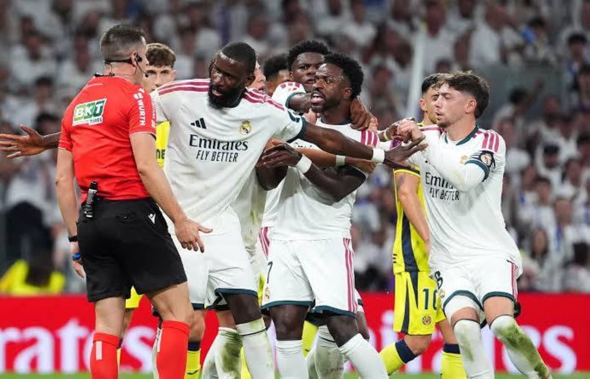 Vinicius Suspended 4 Matches