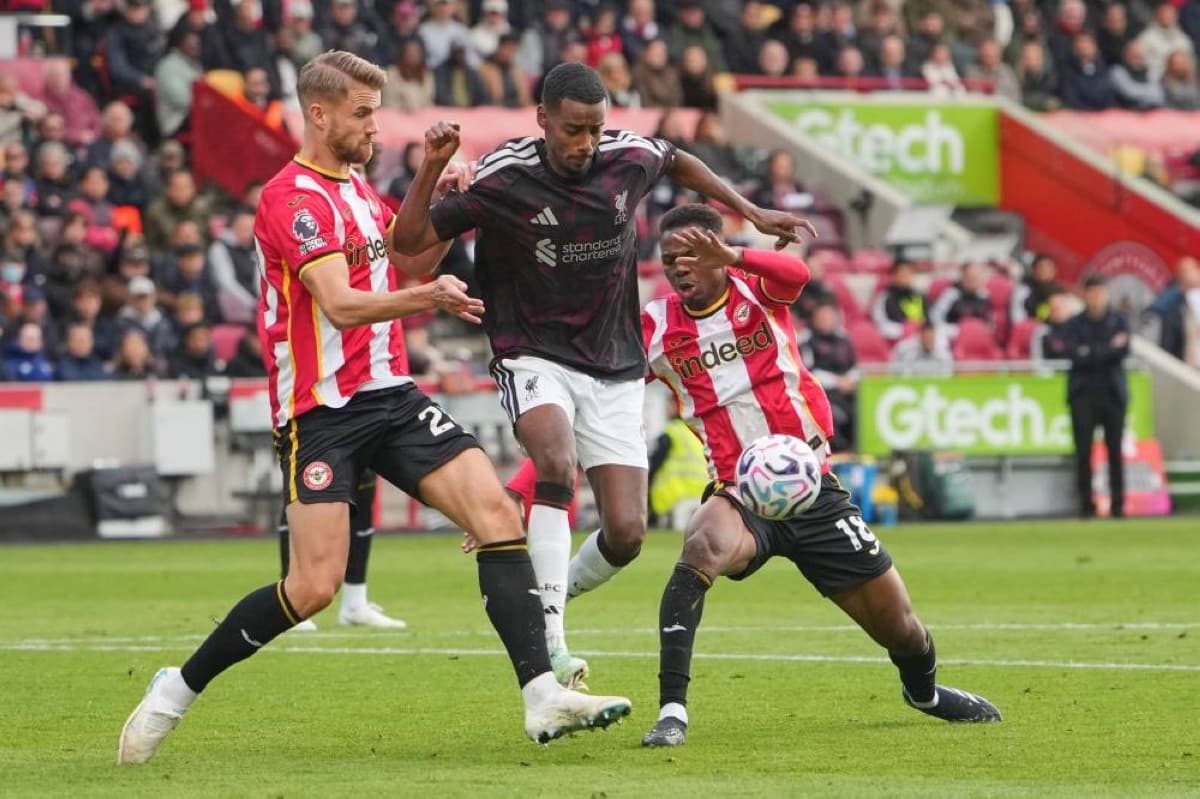 Liverpool avoids Brentford's trap