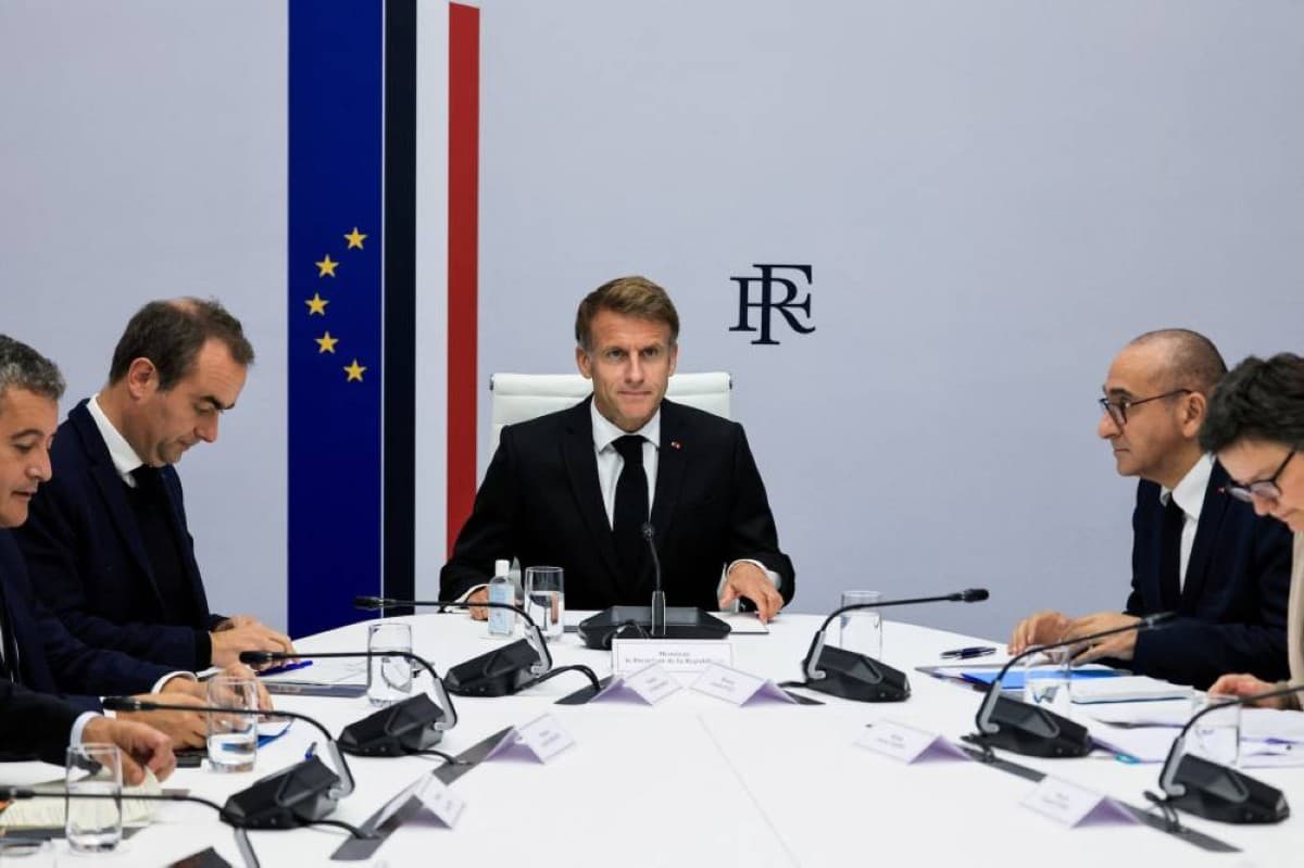 France Macron declines Interior Minister's resignation
