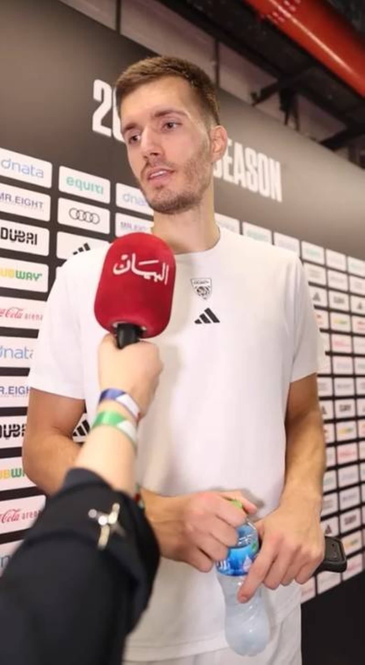 فيليب بيتروشيف يعبر عن حبه لدبي