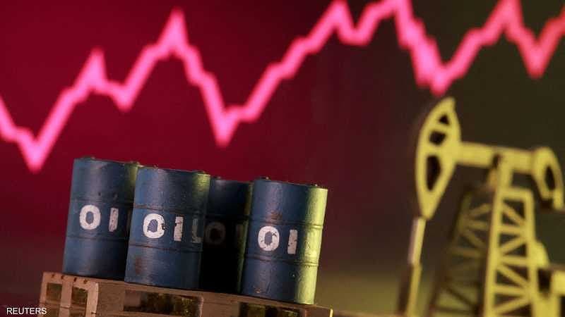 النفط ينخفض 5% بعد توقف الهجمات الأمريكية