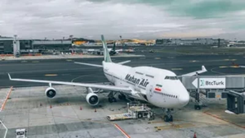 US sanctions on Iranian aviation begin