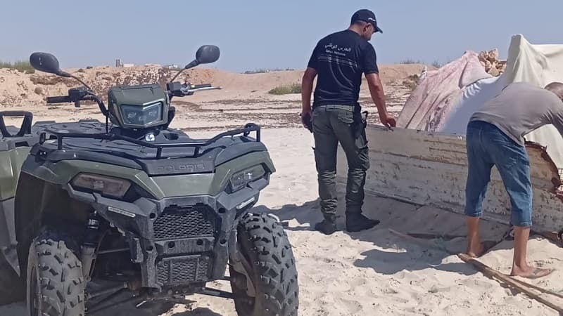 صفاقس تزيل 15 خيمة على الشاطئ
