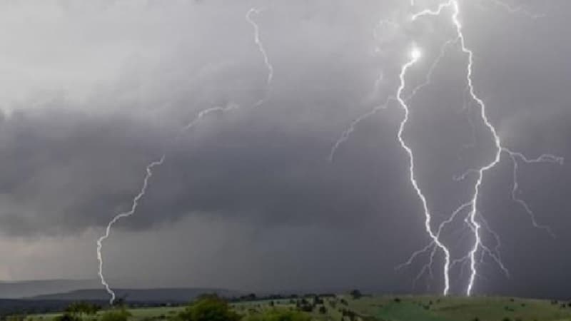 Friday afternoon thunderstorm and heavy rain