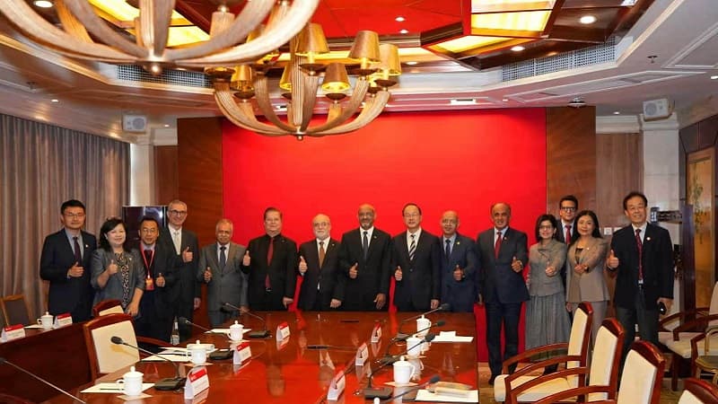 Tunisian envoy explores academic ties with Peking University