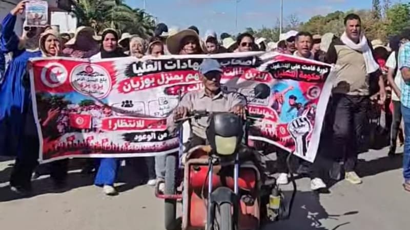 Sidi Bouzid protesters march to Carthage