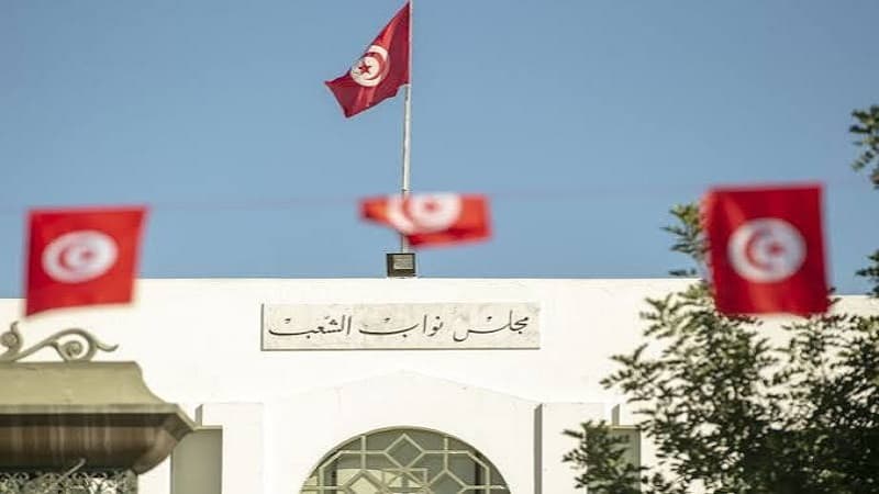 التونسيون يطالبون بإلغاء المرسوم 88 أمام مجلس النواب يوم الخميس