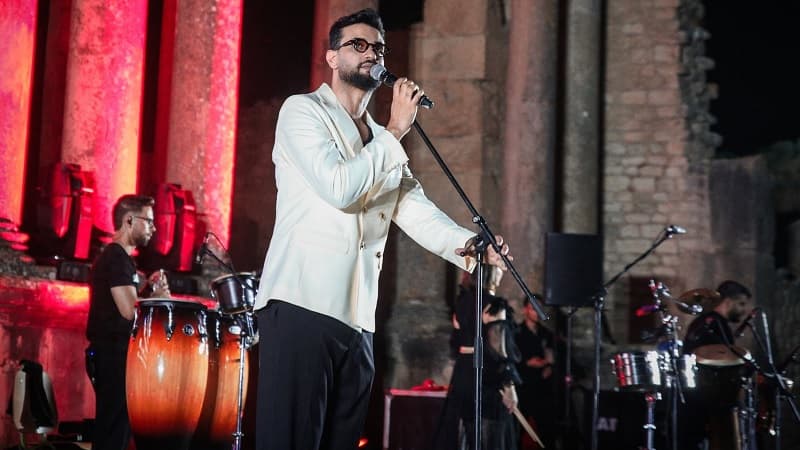 Mortada Al-Fateeti ignites the ancient theater's stands with precision amidst history and rhythm
