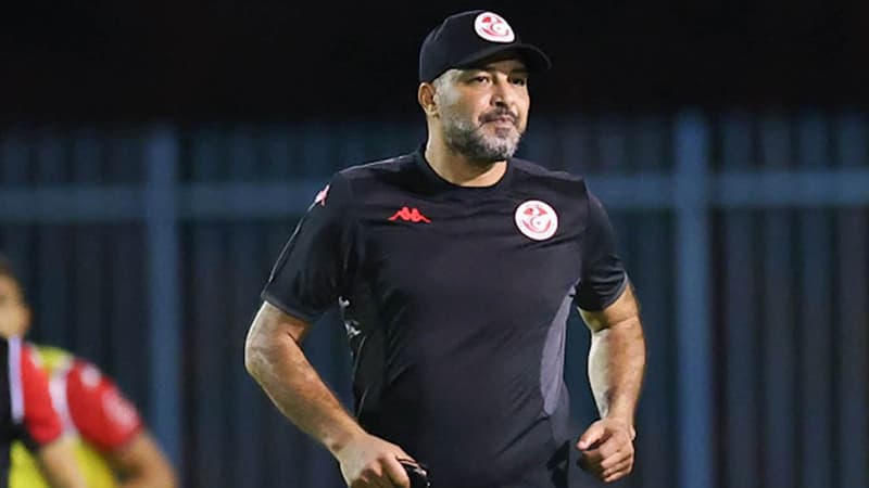 معين الشعباني يوقف مراقبة المنتخب الوطني