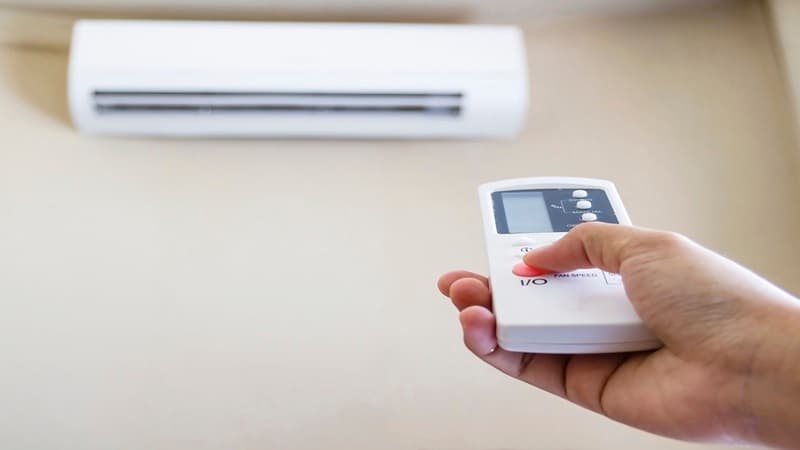 R.M.A. 'Stag' urges peak-hour power rationing