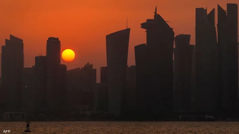 إيران تدعو قطر للتحقيق في أزمة الطيارين