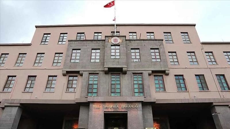 تركيا تؤكد حماية سوريا وتطالب إسرائيل بوقف هجماتها