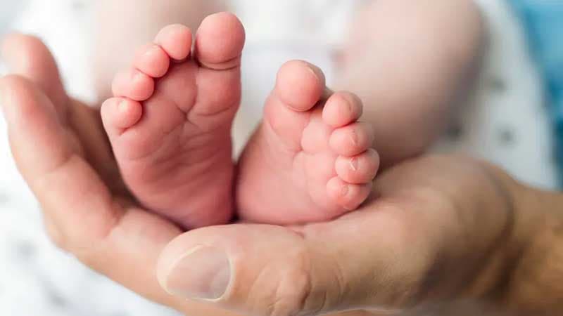 Marwajat tragedy: father throws daughters from balcony