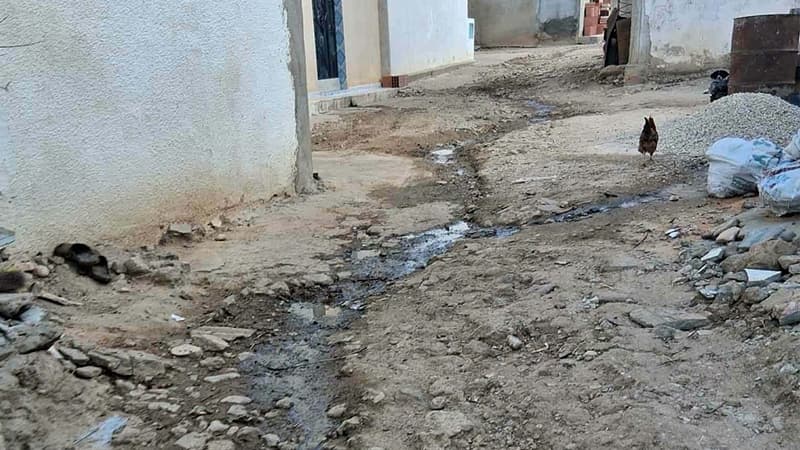 Dezira Residents Request Road Paving and Sewage Connection