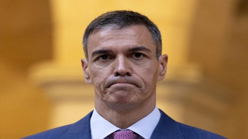 سانشيز يدين انتهاك وحدة إسبانيا