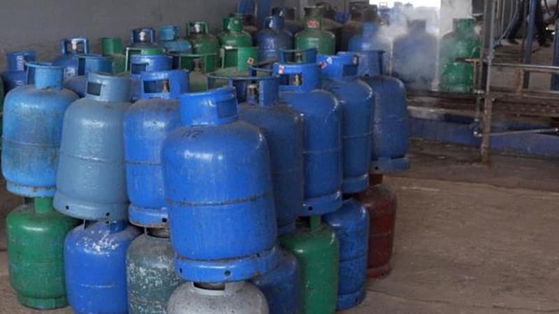 وزارة التجارة تناقش ضمان إمدادات غاز المنزل