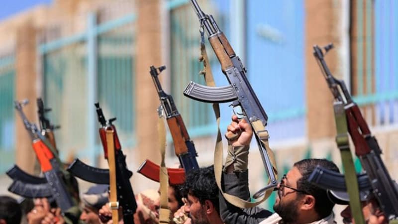 Houthi militants target Saudi airport with missile