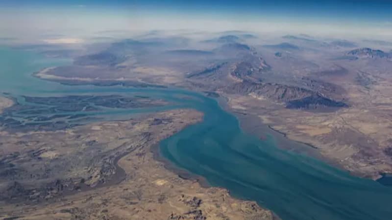 America launches strikes on Qeshm Island near the Strait of Hormuz