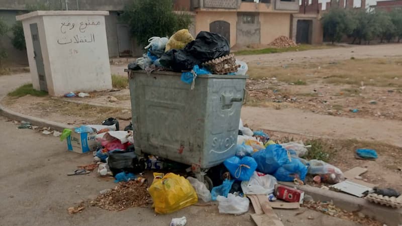 Sir Ali bin Aoun: Trash accumulation worsens resident crisis