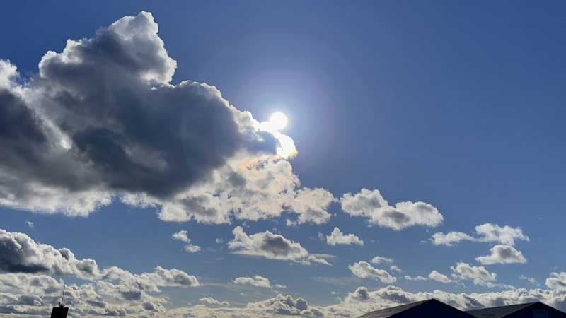 Today: Stable temperatures with thunderstorms in some regions