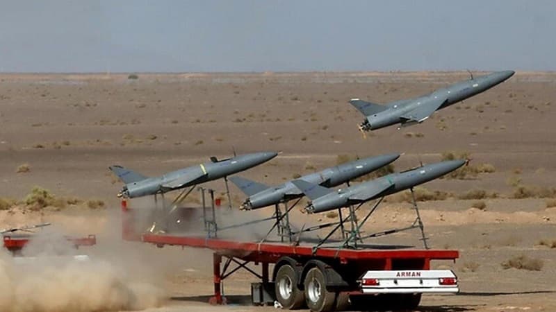 انفجارات قوية في قاعدة الجفير البحرينية