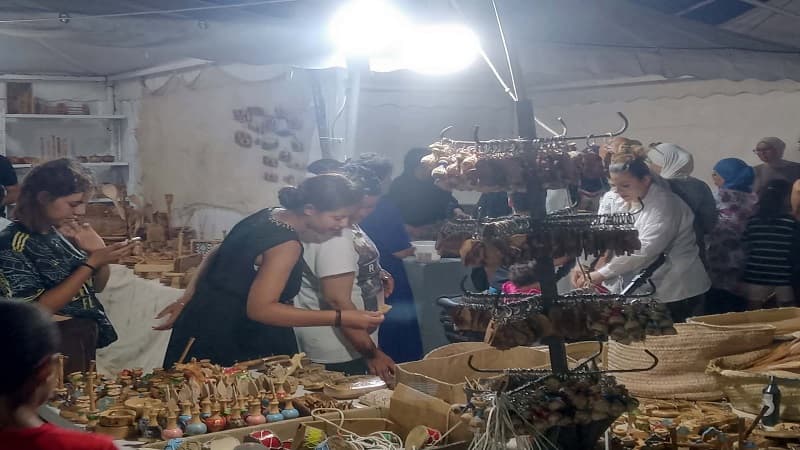 30 عارضًا في معرض الصناعات التقليدية بالمحرس