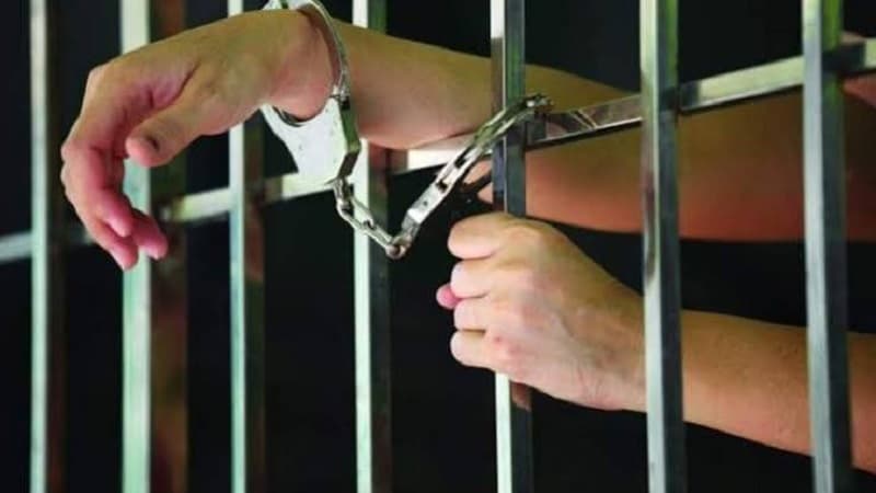 Warrant for alleged drug promotion and daughter harm