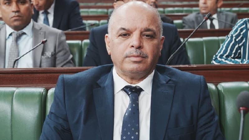 وزير النقل: عقد الأعوان مع أشغال السكة سنة واحدة
