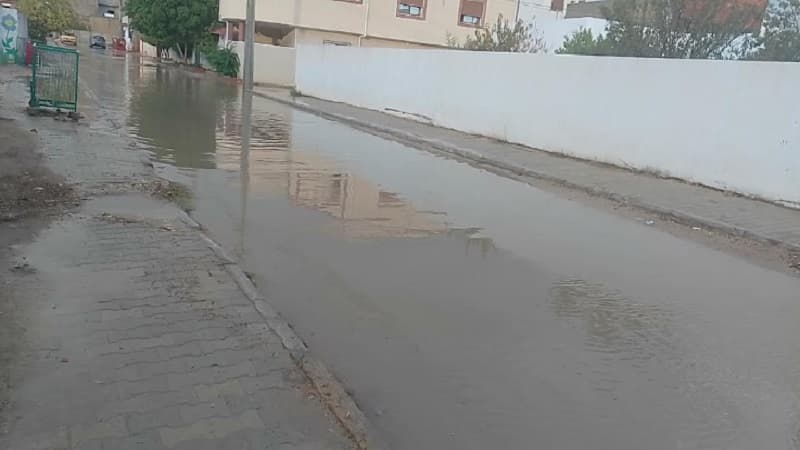 جندوبة تساقطات غزيرة تغمر الشوارع