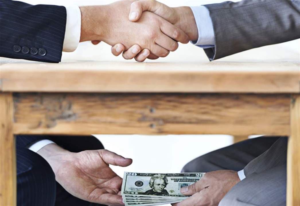 Al-Nahar reveals list of corrupt officials