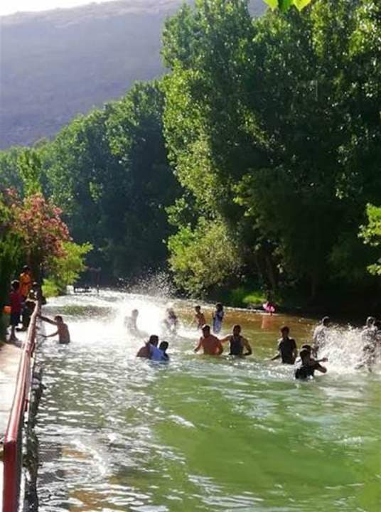 الجنوبيون يعيدون بناء حياتهم على نهر الليطاني