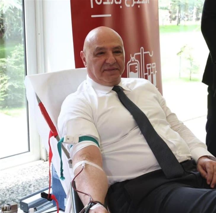 President Aoun joins blood donation drive