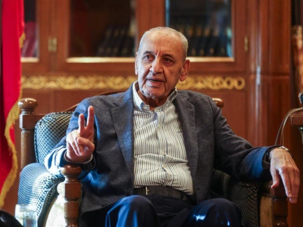 Bri receives reply at Nakoura Gate