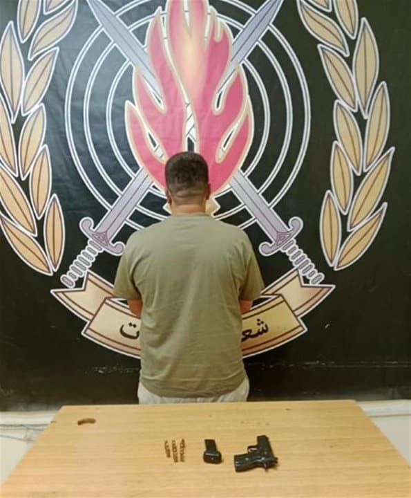 Gang steals safes; law arrests member