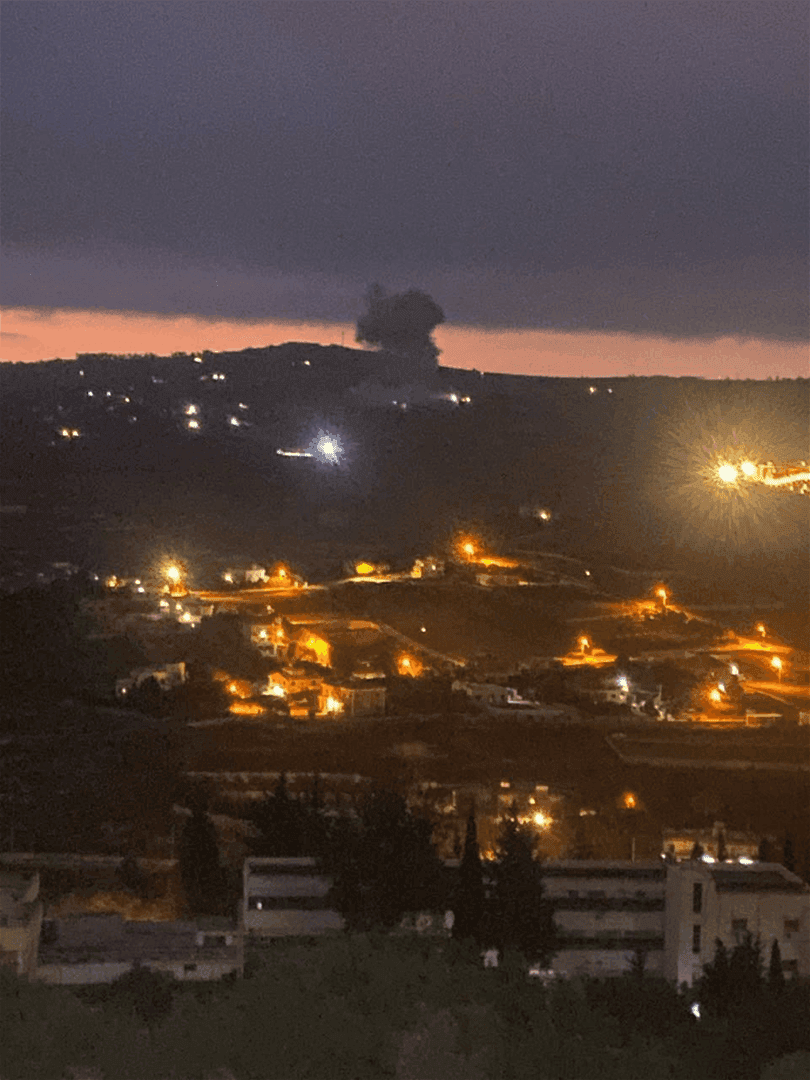 حريق وتفجيرات في جنوب البلاد