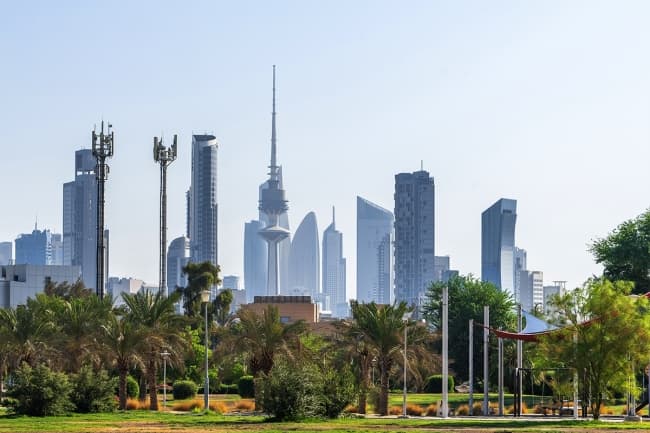 وول ستريت تعتمد على الكويت رغم إيران