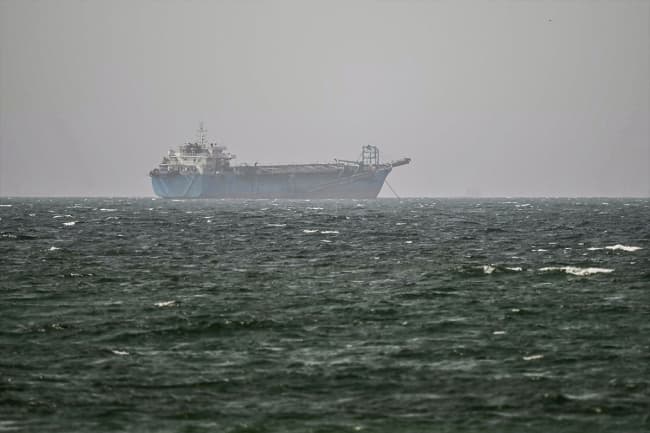 Iran and Oman oversee Strait of Hormuz route