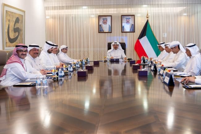 Prime Minister reviews land classification plan