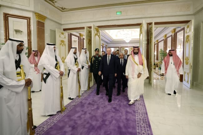 اتفاق دفاع مشترك بين السعودية وتركيا وباكستان