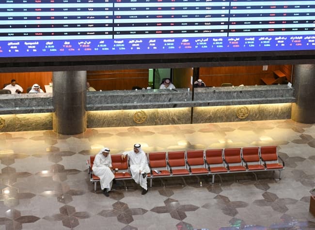 Main 50 index falls 7.61 percent