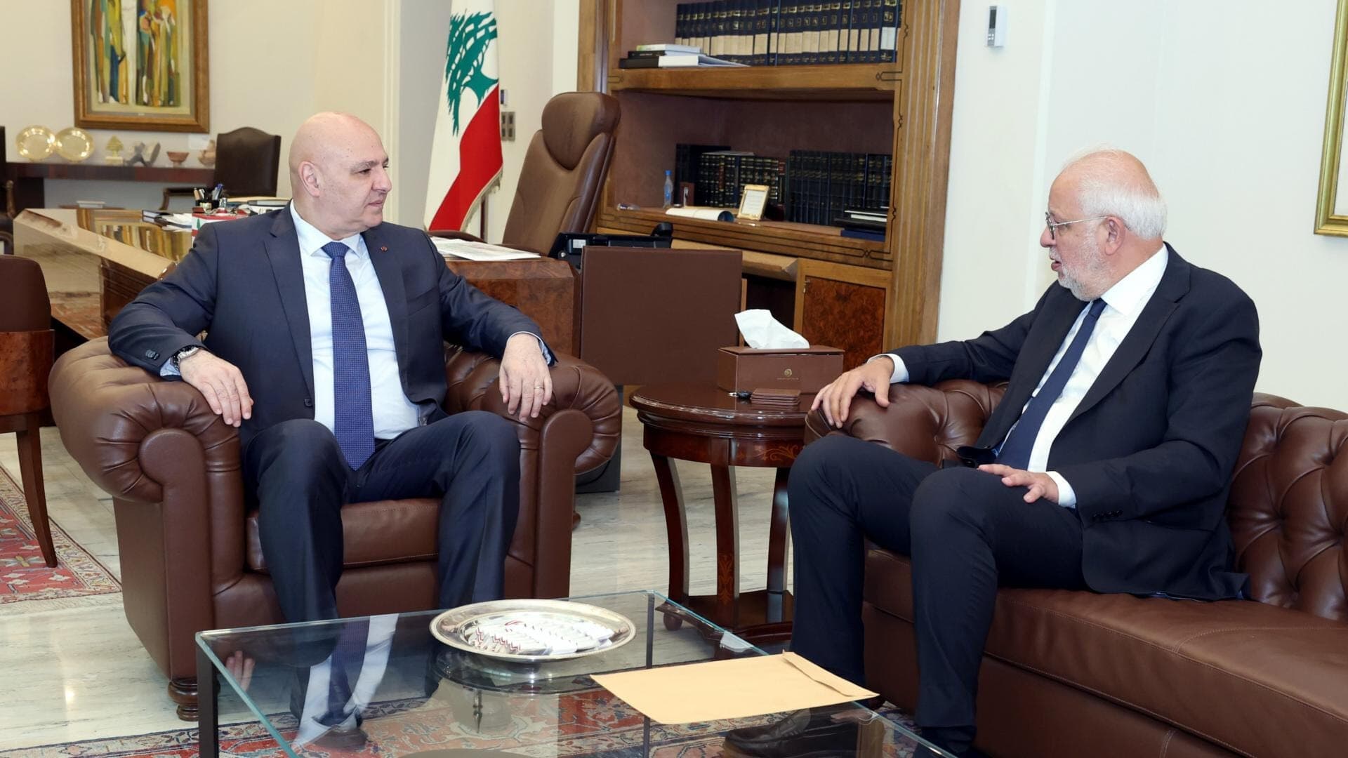 Aoun asks Nassar about judicial progress