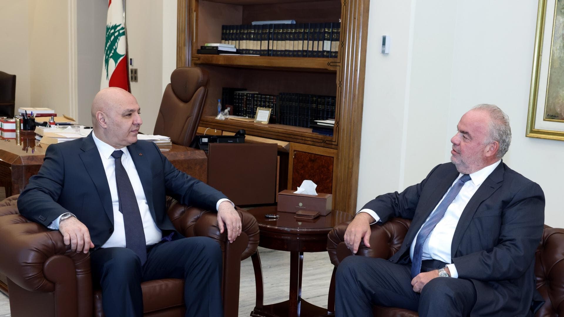 Aoun Urges Communications Minister to Enhance Service Quality