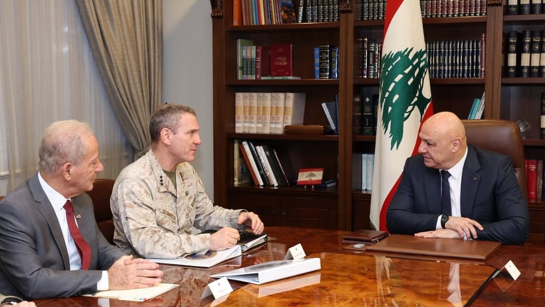 Aoun meets Cl ervil d with Issa present
