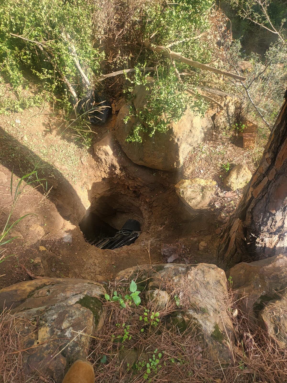 Manar Municipality Clears Hole Issue