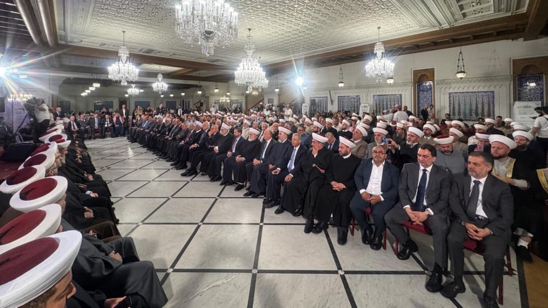 Mufti Daryan Supports Government Efforts