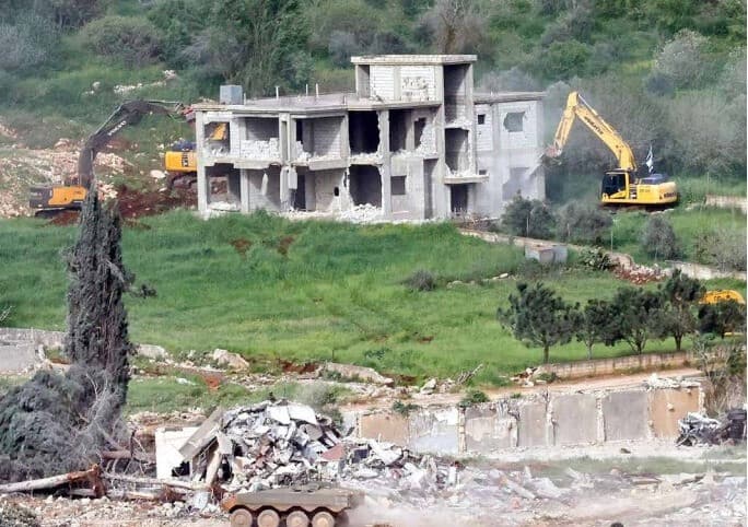 Al-Jumhuriya: Dispute impacts infrastructure, no withdrawals before Israeli elections